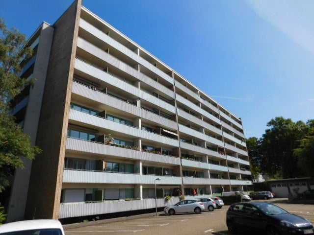 Praktisches 1-Raum-Appartement im 6. OG mit Balkon und Ausblick... - Photo 2