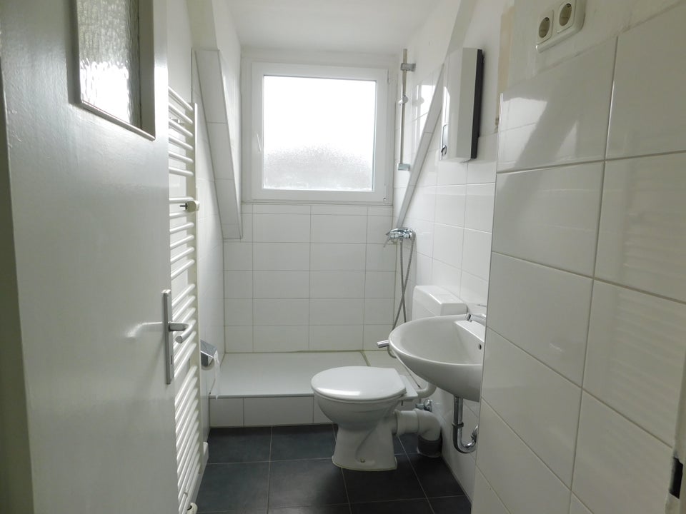 3-Zimmer-Dachgeschoss-Wohnung in Dellwig - Photo 2