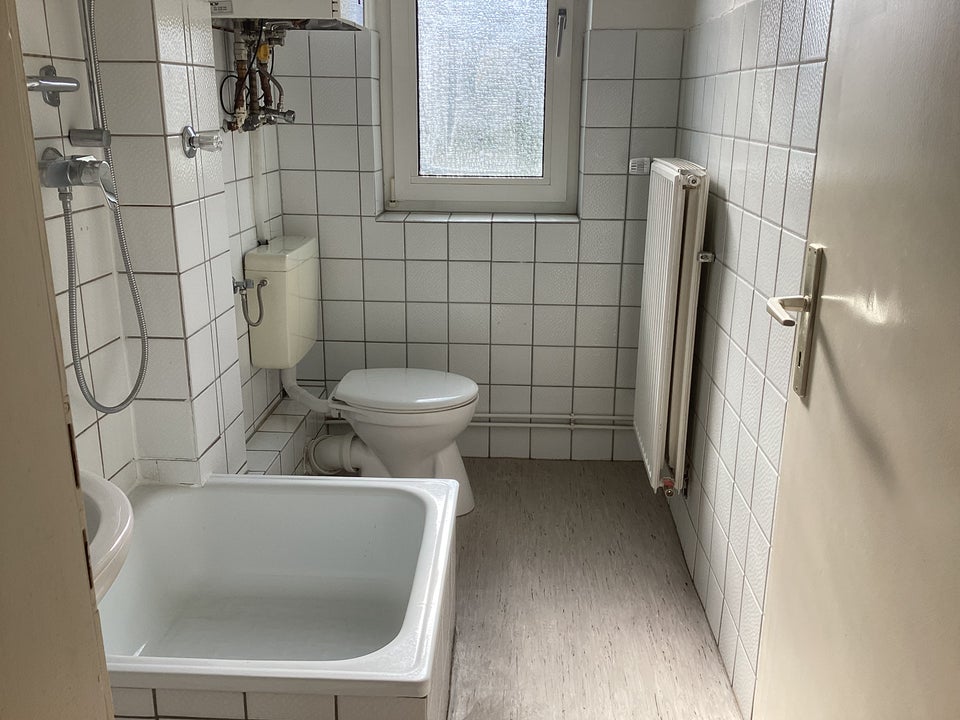 Schöne, renovierte 2-Zimmer-Wohnung zu vergeben! - Photo 4