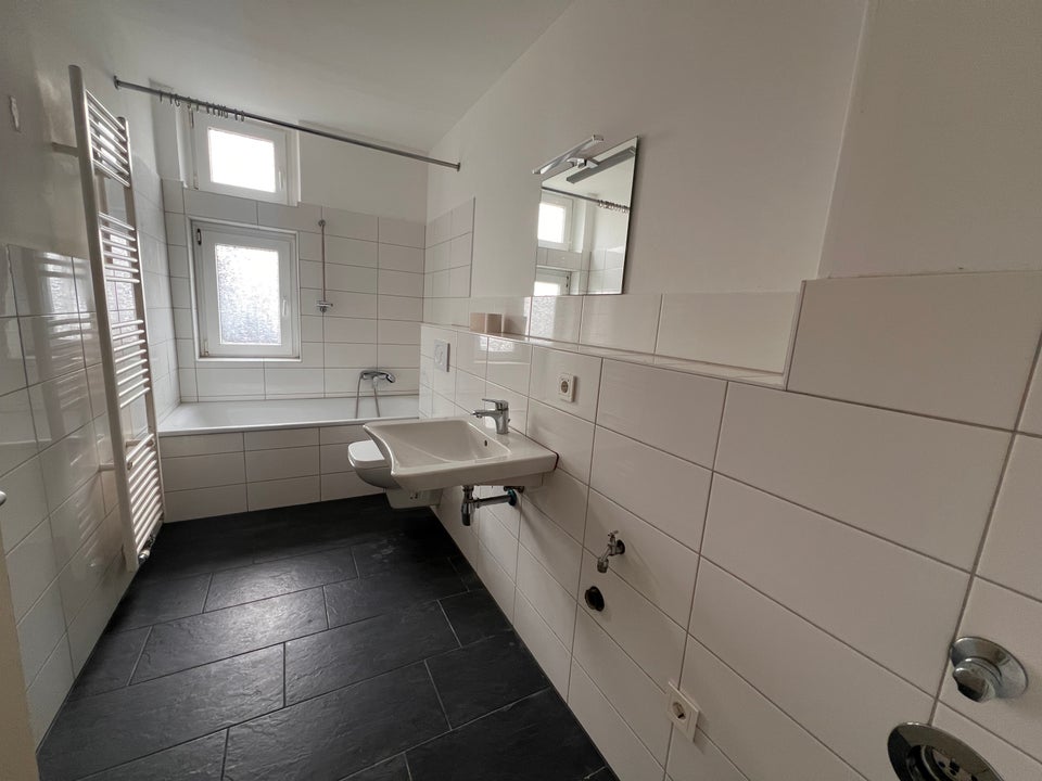 Stadtnahe 5-Zi.-Wohnung. - Foto 2