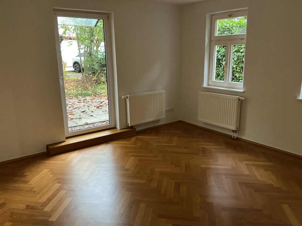 Ruhige 2R-Wohnung im Hinterhaus zu vermieten - Foto 2