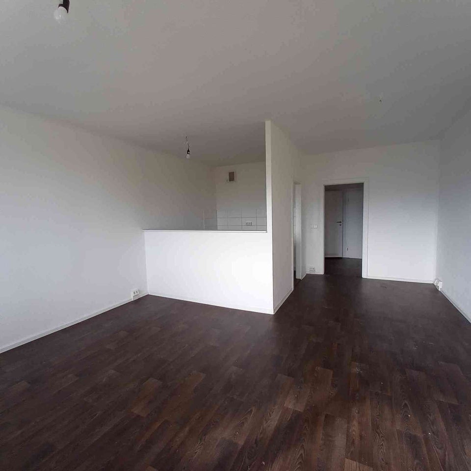 Familien und WG geeignete 3-Zimmer-Wohnung mit Balkon! - Foto 1