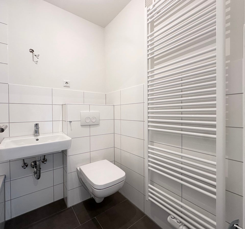 Eine besondere 3,5-Zimmer-Citywohnung über 2 Ebenen mit Blick ins Grüne! - Photo 4