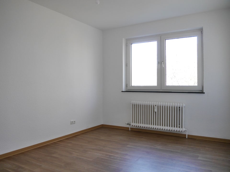 Schöne 3-Zimmer-Wohnung mit Balkon in Hanau-Großauheim zu vermieten!! - Foto 3