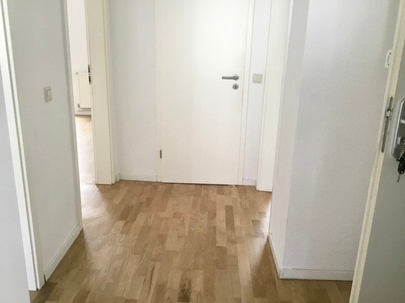 Gemütliche 2,5-Zimmer-Wohnung mit Tageslichtbad und Balkon - Photo 4