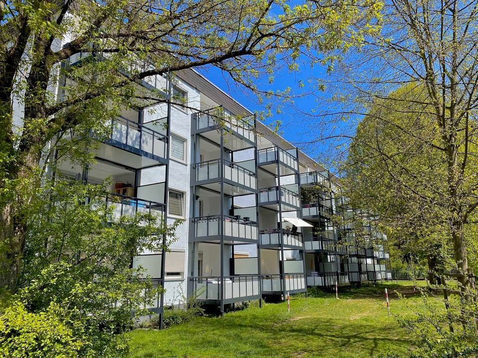 Gemütliche 2-Zimmer-Wohnung mit Einbauküche und Balkon in LEV. Steinbüchel - Photo 4