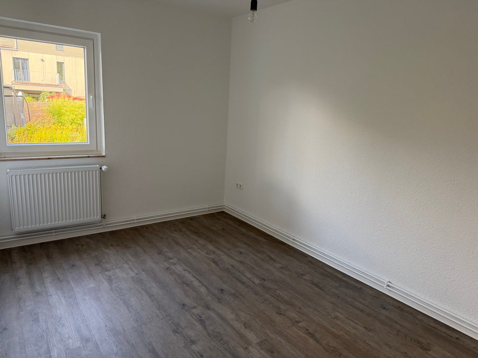 Gemütlich wohnen, mit Farbe betonen. - Photo 2