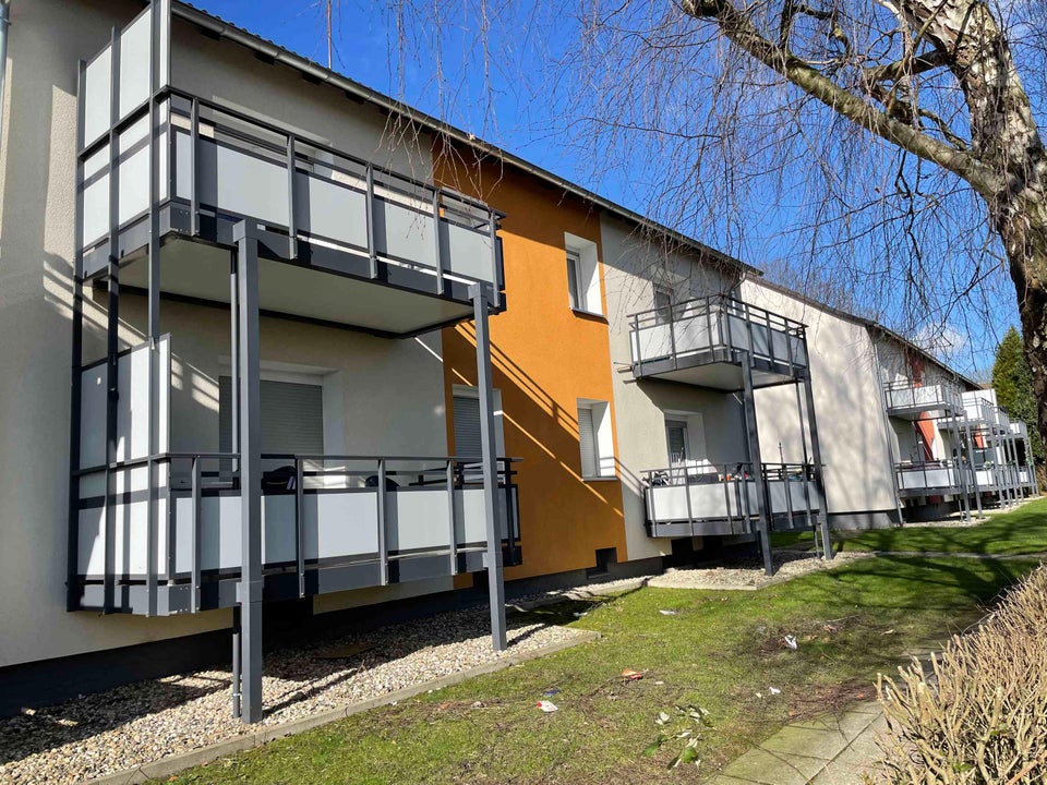 Preisgünstige und individuelle 2,5-Zimmer-Wohnung mit großem Balkon - Foto 4