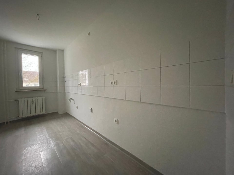 Nette Mieter gesucht: Geräumige 3-Raum-Wohnung in attraktiver Lage - Photo 2