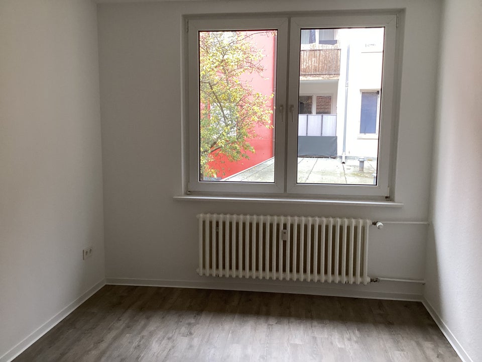 Ruhige City-Wohnung mit 75,54 m² Wohnfläche im Hinterhaus - Photo 3