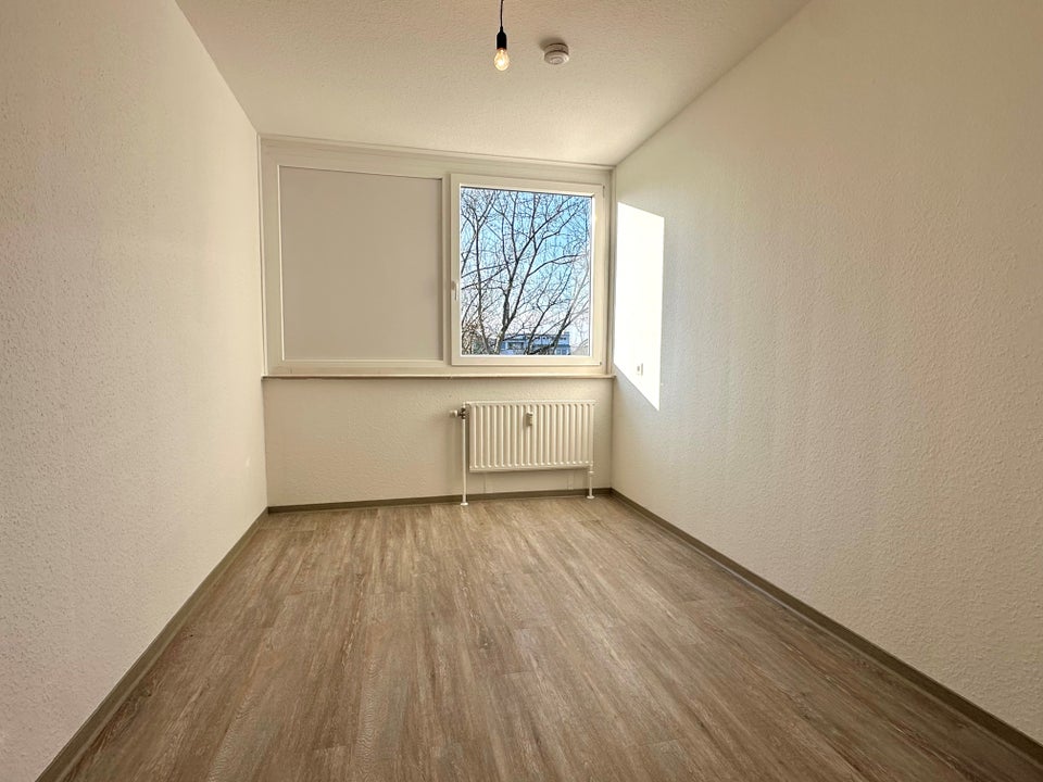 Schöne Wohnung sucht Mieter: geräumige 4-Zimmer-Wohnung - Photo 4