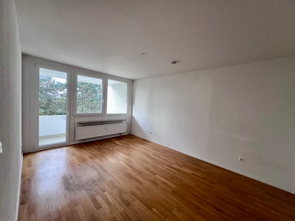 Modern, ruhig und dennoch zentral + zwei Monate Grundmietfrei - ab sofort! - Photo 3