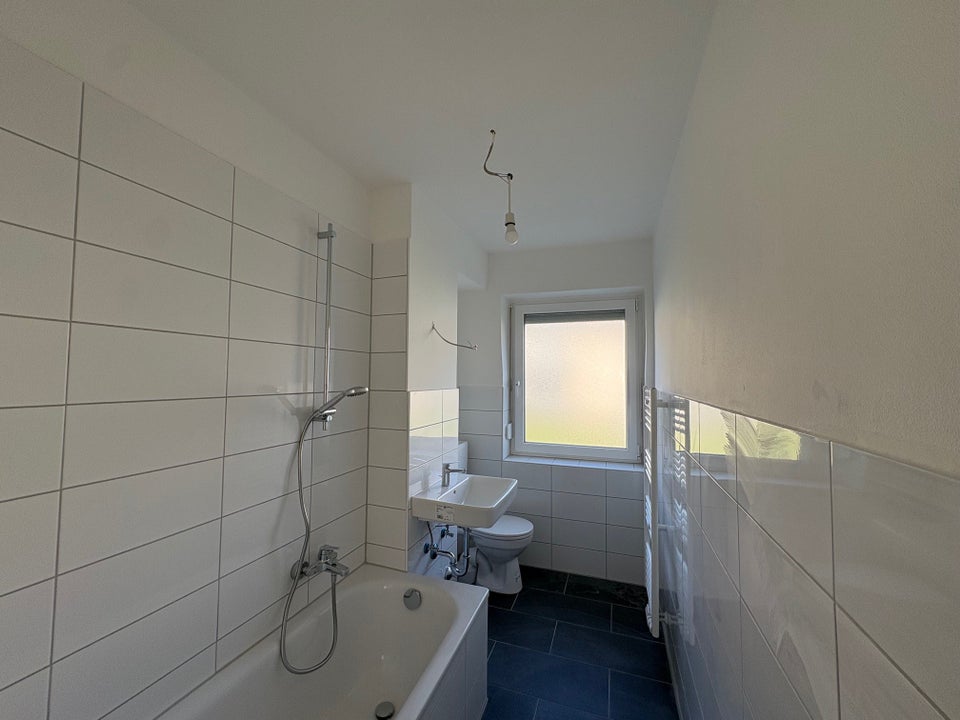 Reinkommen und Wohlfühlen: praktische 3-Zimmer-Wohnung - Foto 3