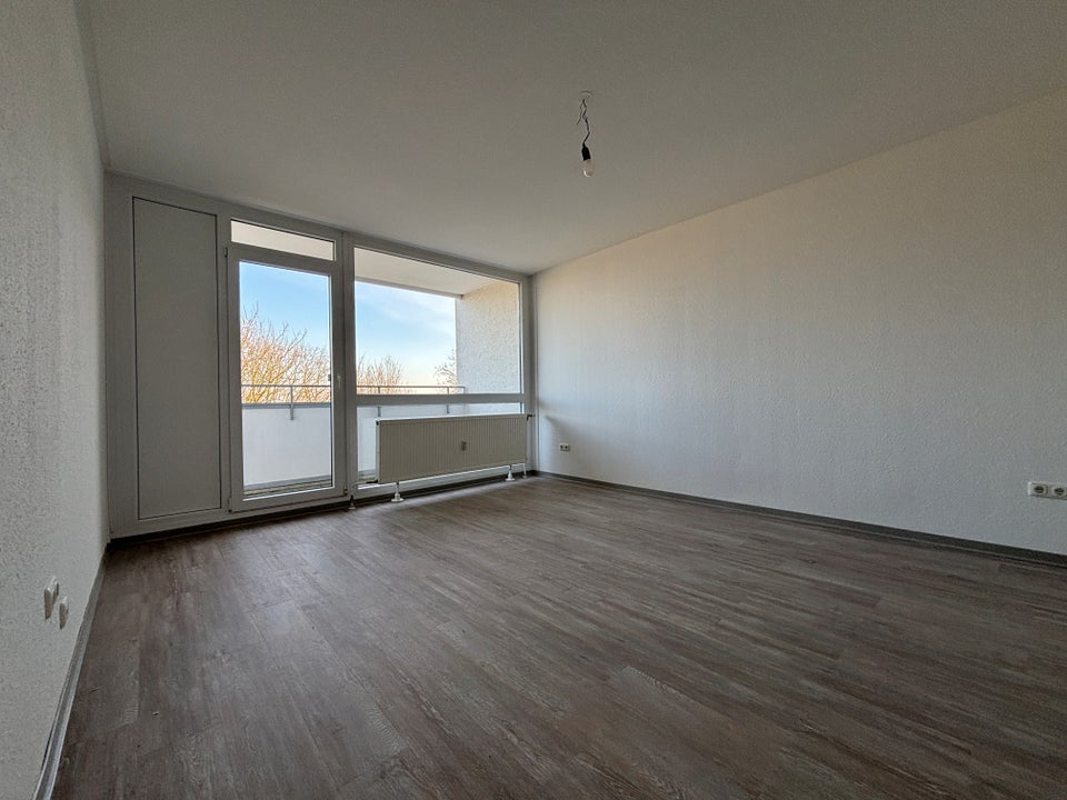 Erstbezug nach Renovierung: 3-Zimmer Wohnung mit Ausblick! - Foto 3