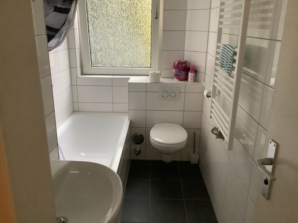 Schöne 2020 Renovierte 2-Zimmer Wohnung in Stadtlage - Photo 3