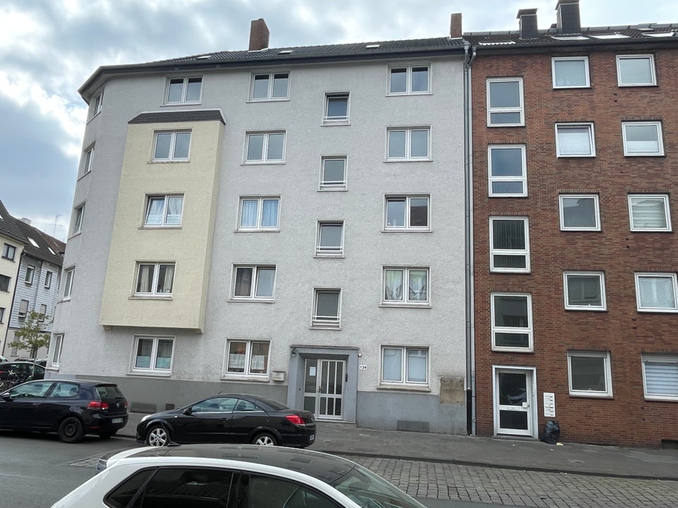 Zentrale Wohnung sucht Mieter: 3-Zimmer-Wohnung in Erdgeschoss - Photo 2