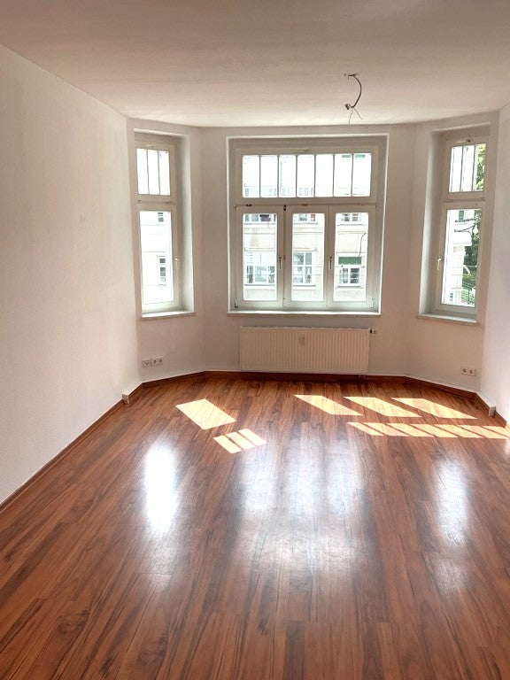 5 Raum Wohnung mit Balkon in Sanierung - Photo 1