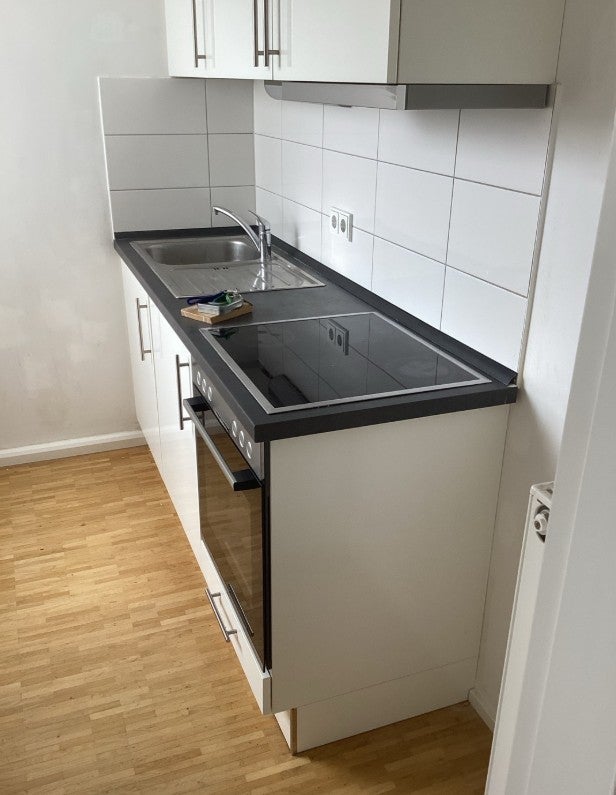 Aufgepasst: 1-Zimmerwohnung mit Balkon und Einbauküche - Foto 2