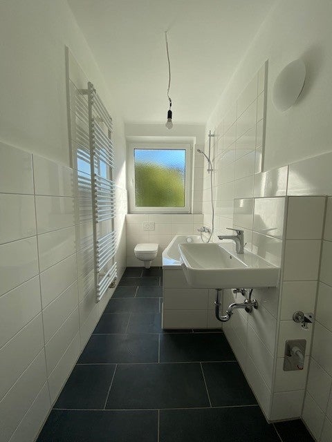 Schöne 2-RWE mit Balkon in zentrumsnaher Lage! - Photo 3