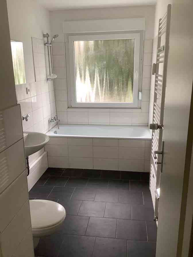 Sanierte 3 Zimmer-Wohnung mit Balkon im Erdgeschoß in Baumheide - Foto 3