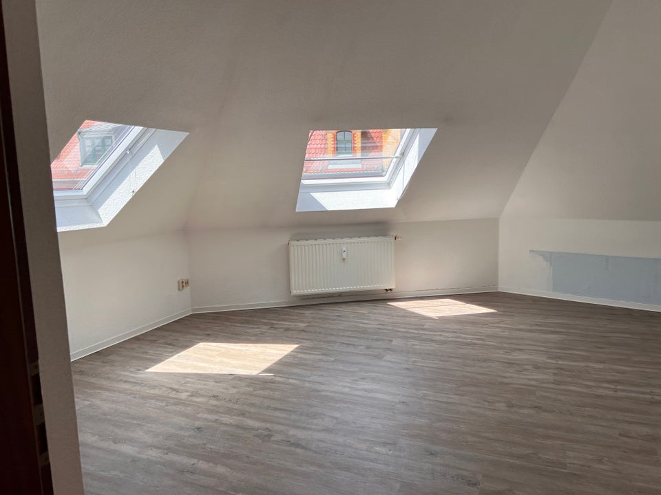 Leipzig Leutzsch- 3 Zimmer Dachgeschoss Wohnung - Photo 4