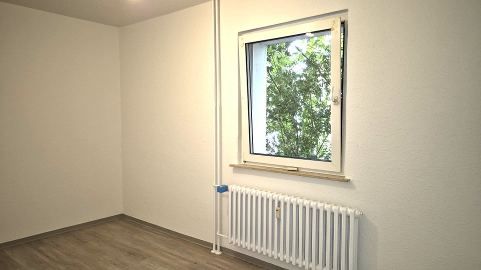 Perfekt für uns: renovierte 2-Zimmer-Wohnung im Grünen - Foto 3