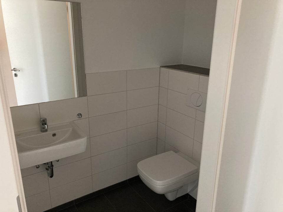 Preisgünstige und ansprechende 4,5-Zimmer-Wohnung - Foto 3