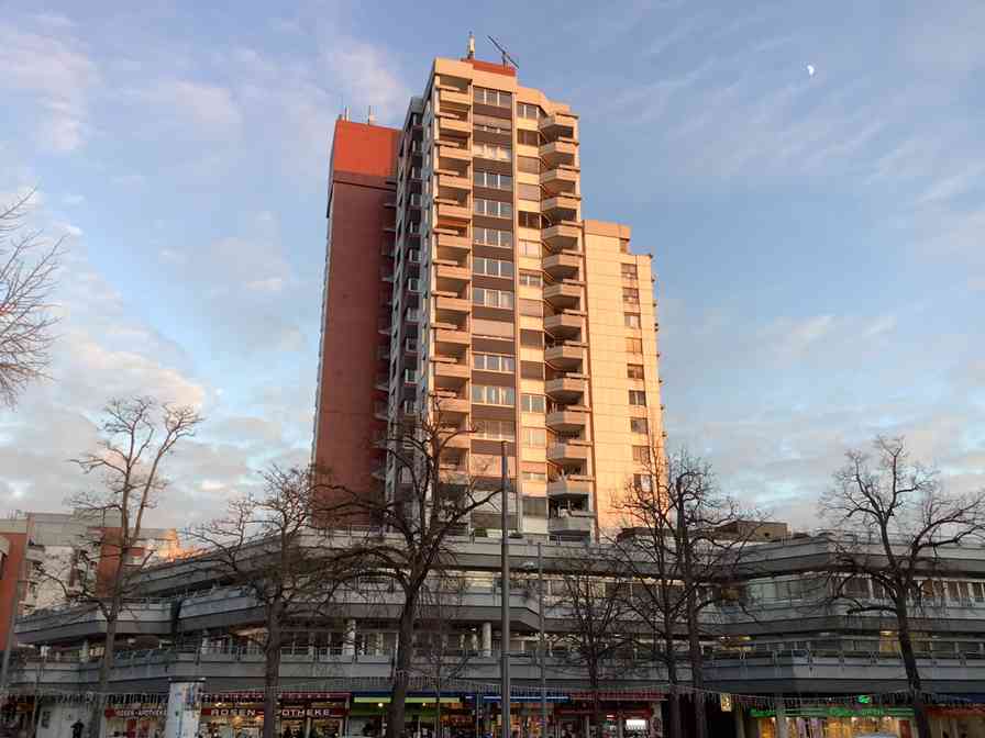 Sanierte 2-Zimmer-Wohnung mit Balkon in der Galateaanlage - Photo 3