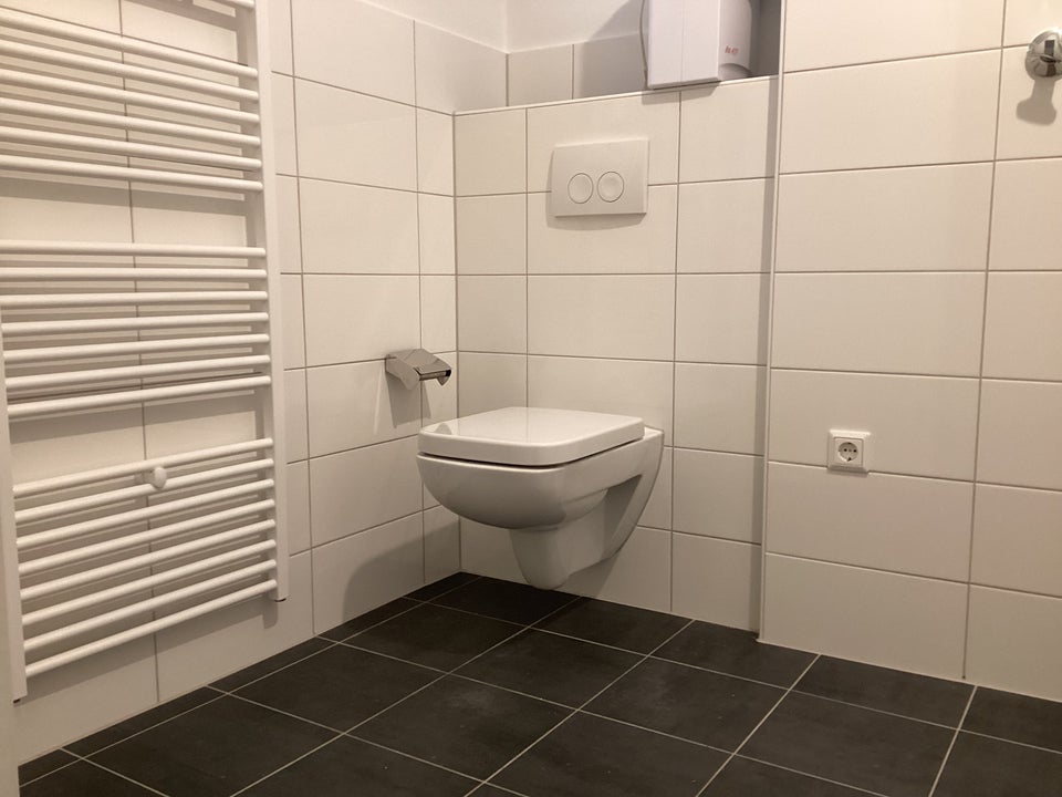 großzügige 2-Zimmer Wohnung im Erdgeschoss mit Balkon! - Foto 1