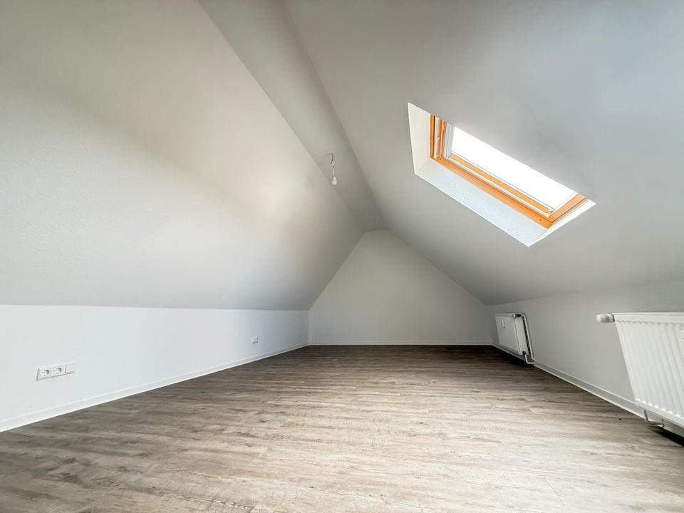 Sanierte Maisonette-Wohnung wartet auf Ihren Einzug! - Foto 5