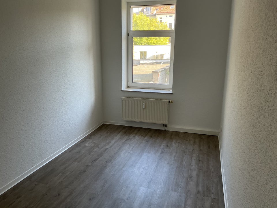 Frisch sanierte 2-R-Wohnung zu vermieten - Foto 2