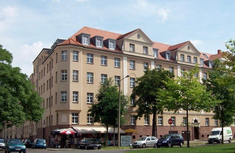 Geräumige 3,5 Raum Wohnung mit Balkon in Sanierung - Photo 1