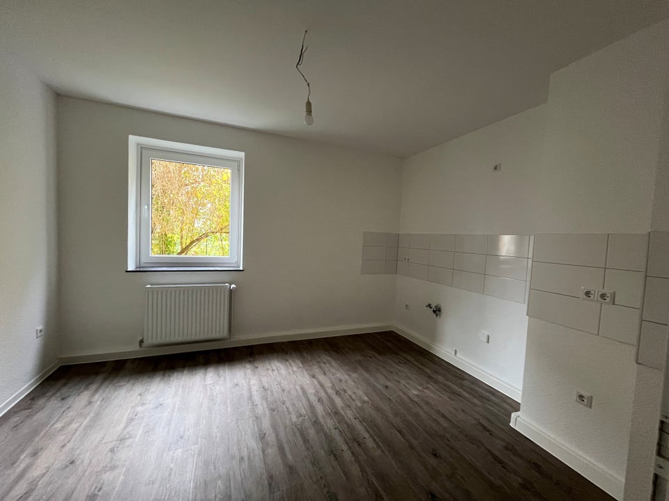 Lust auf Veränderung? 4-Zimmer-Wohnung in zentraler Lage - Photo 2