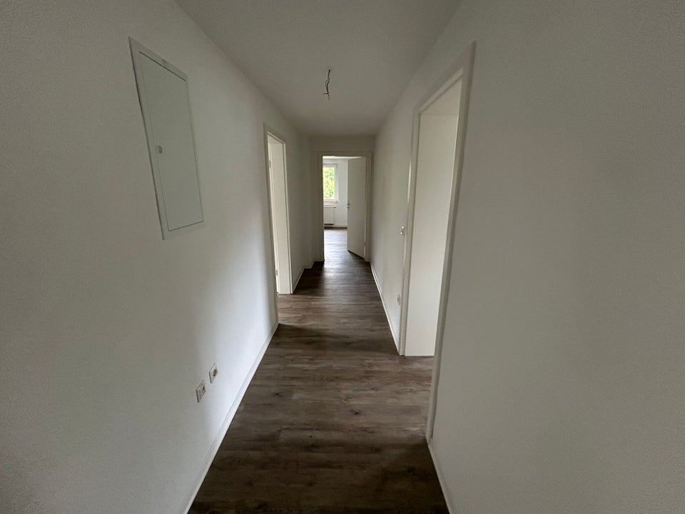 Schöne, große 3-Zimmer-Dachgeschoss-Wohnung im Nordviertel in direkter Uni-Nähe - Photo 4
