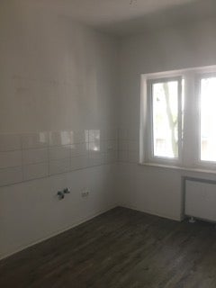 * 2-Zimmer-Wohnung mit Balkon in Sanierungsphase* - Photo 2
