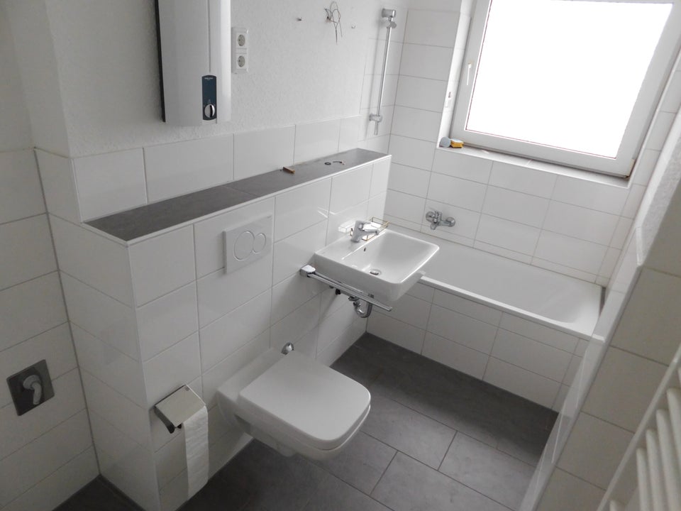 Zum Einzug bereit mit Balkon! Ideal als junge Familie! - Foto 4