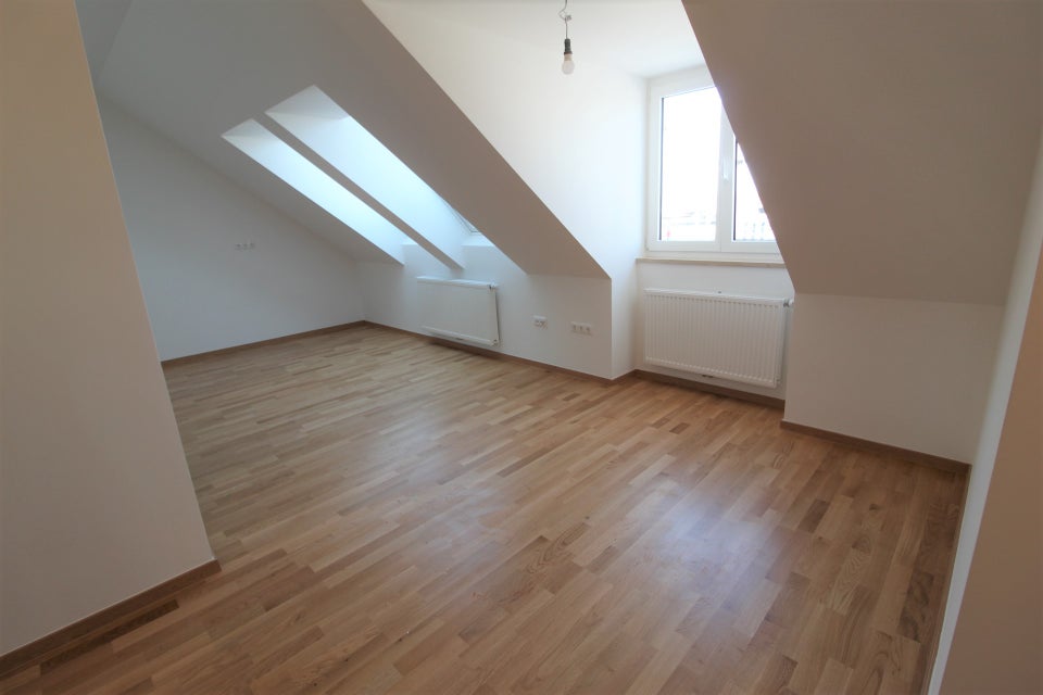 Wohn(t)raum unterm Dach: Moderne 4-Zi.-Whg. mit Dachloggia - Foto 4