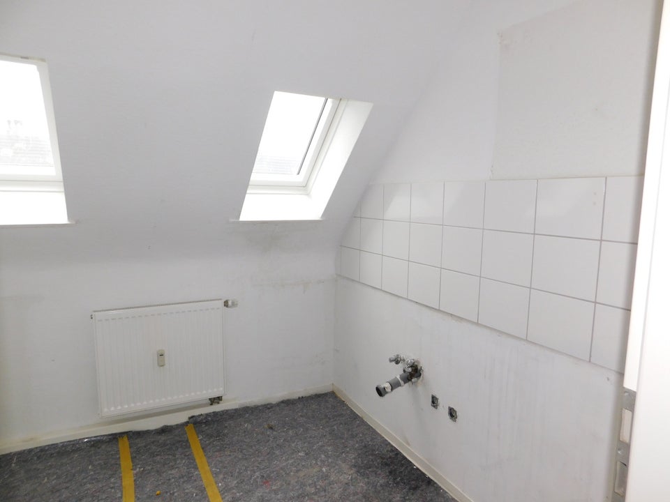 Renovierte 3 Zimmer-Wohnung am Jahnplatz! - Foto 2