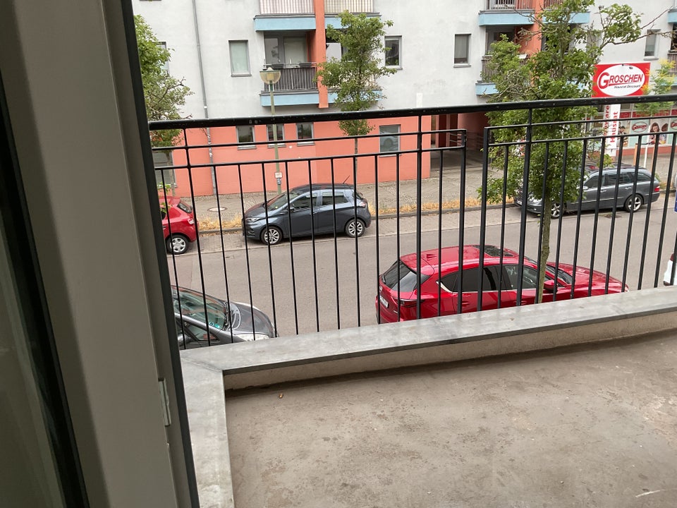 Stop! Individuelle 3-Zimmer-Wohnung - Foto 3
