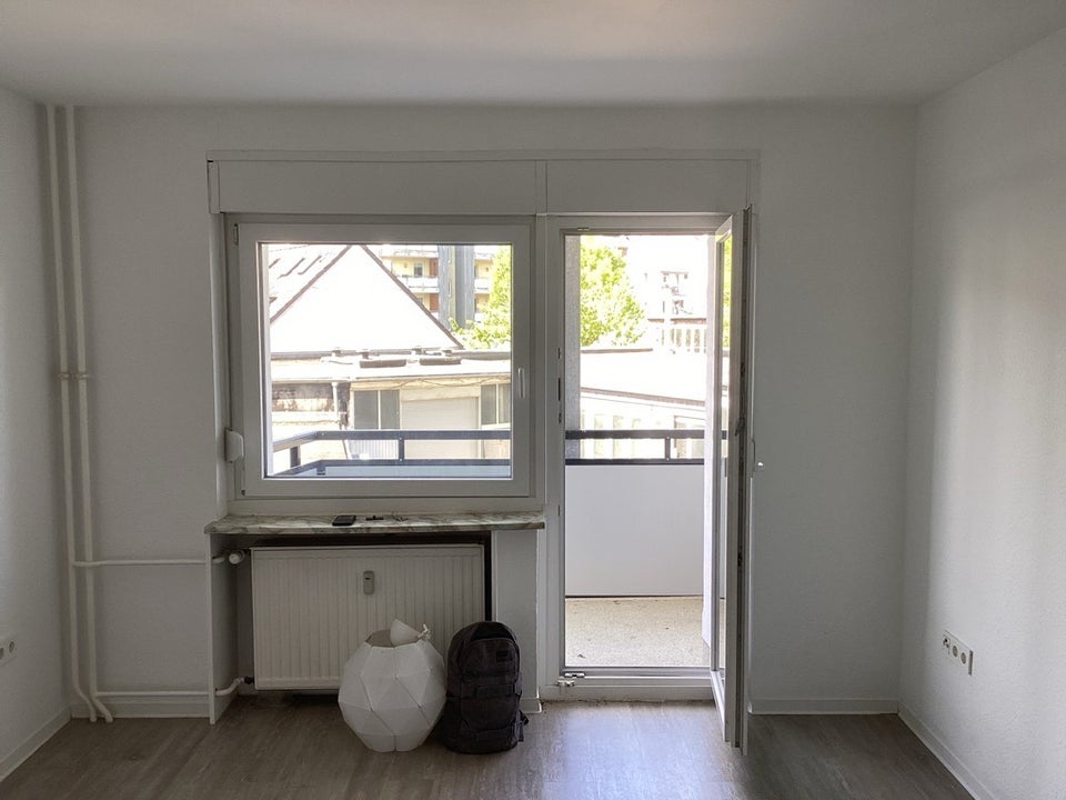 Derendorf: Kleines Apartment mit Balkon - Foto 1