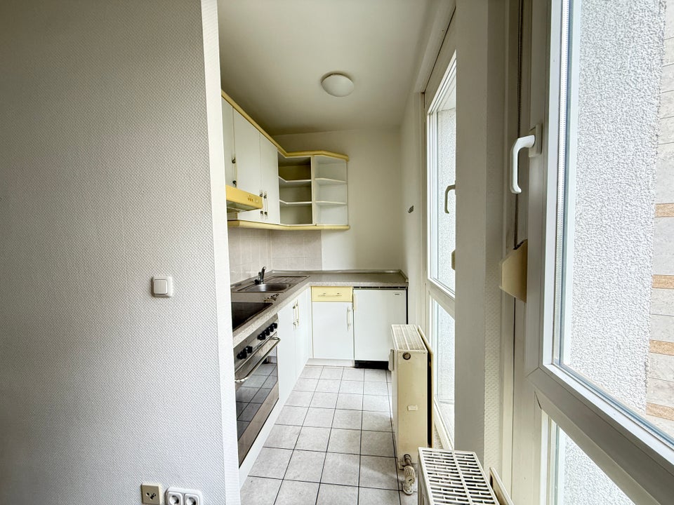 Das Glück hat ein Zuhause: günstiges 1-Zimmer-Appartment mit Einbauküche - Photo 2
