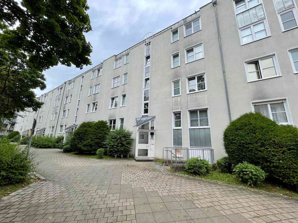 Wohn(t)raum in Freimann: Frisch renovierte 2-Zimmer-Wohnung mit Balkon - Foto 1