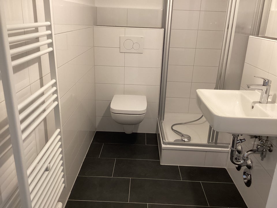 City-Lage – Renovierte 1-Zimmer-Wohnung, ca. 36 m² – ab sofort verfügbar - Foto 3