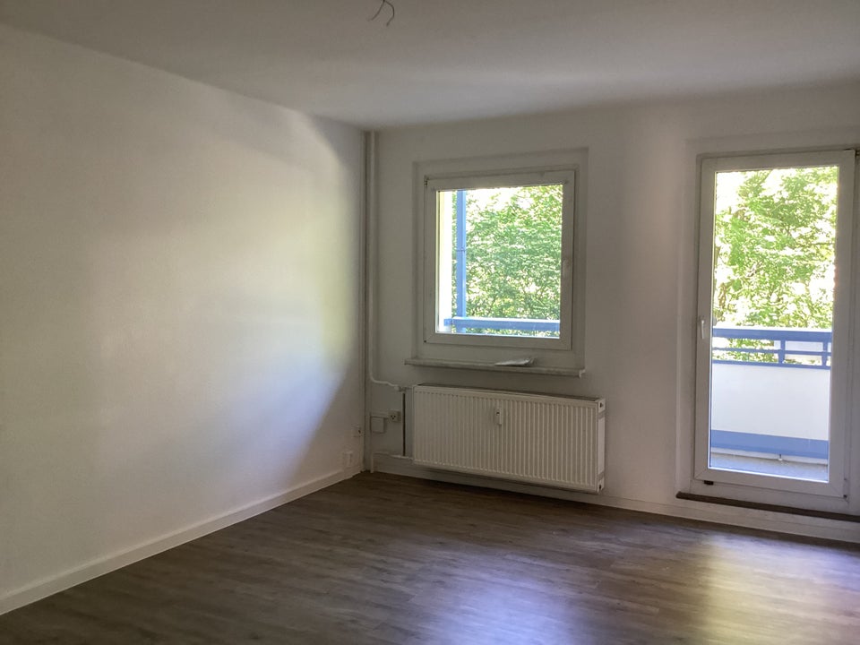 3- Raum - Wohnung mit Balkon - Foto 2
