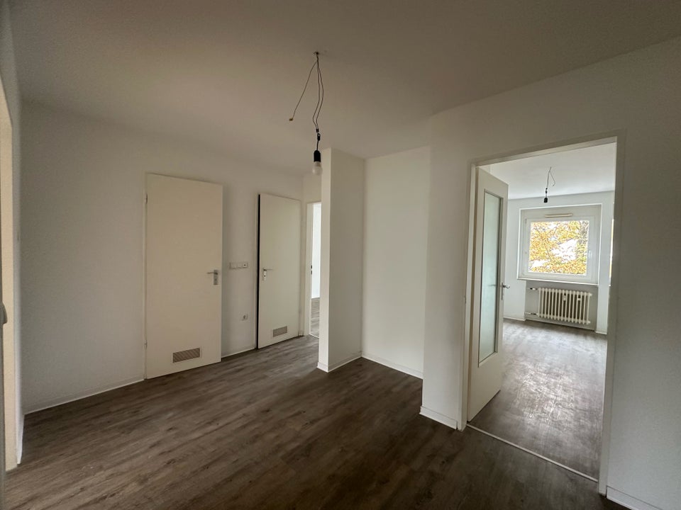 Perfekt für kleine Familien: 3-Zimmer-Wohnung mit Balkon - Photo 3