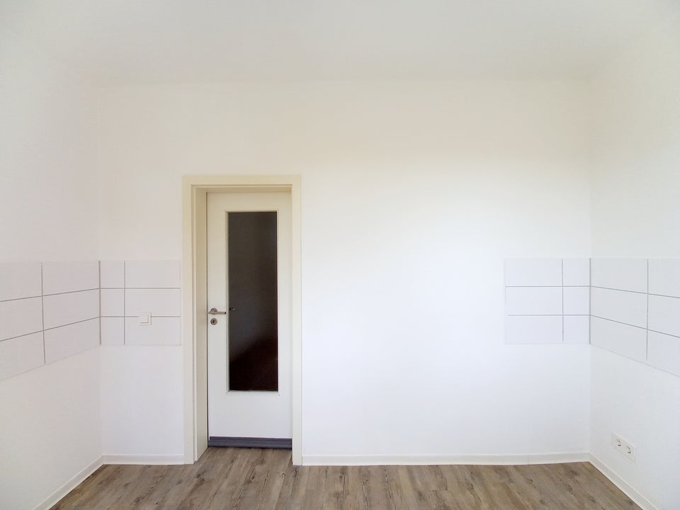 Familien aufgepasst! Günstige 4 Zimmerwohnung ab sofort beziehbar! - Foto 5