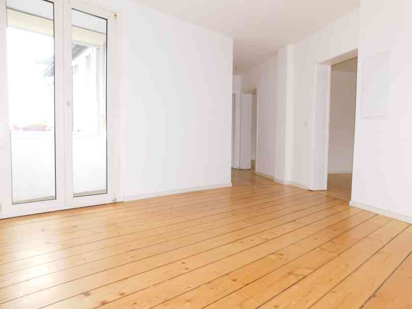 Gemütliche 2-Zi.-Whg. mit hübschen Dielen und EBK- auf Wunsch ab sofort frei - Foto 1