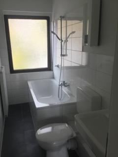 2-Zimmer-Wohnung mit Balkon sucht Nachmieter - Photo 1