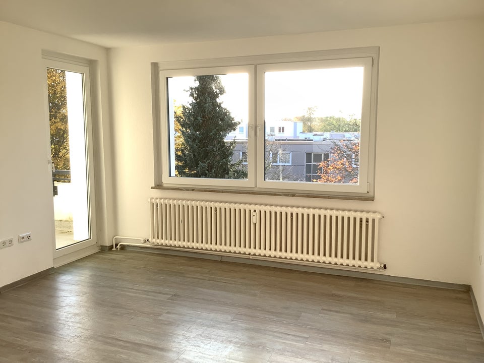 Helle und sanierte 3 Zimmer-Wohnung mit Einbauküche in Baumheide - Foto 1