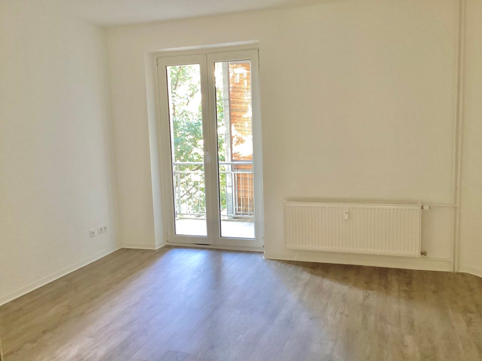 1-Zimmer-Wohnung mit geräumiger Wohnküche + Balkon +++ frisch saniert - Foto 1